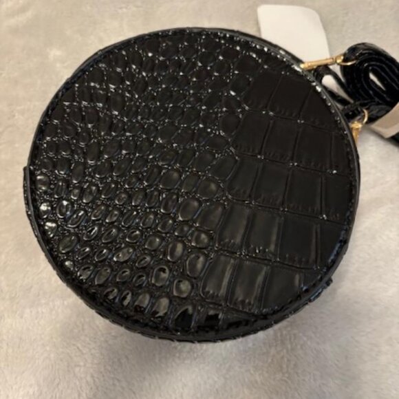 Bon Voyage Leather Reptile Small Round Cross body Bag Black NWT - Picture 4 of 8